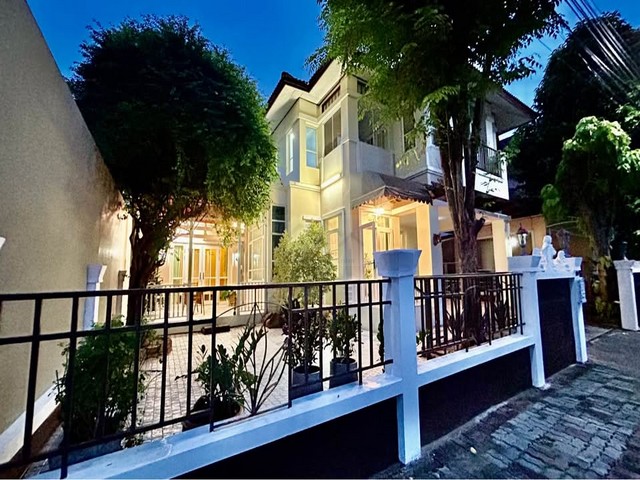 ให้เช่าบ้านเดียว 2 ชั้น 70 ตรว. 4 ห้องนอน หมู่บ้านฟ้ากรีนพาร์ค ลาดพร้าว 101 เข้าออกหลายทาง ใกล้เลียบด่วน