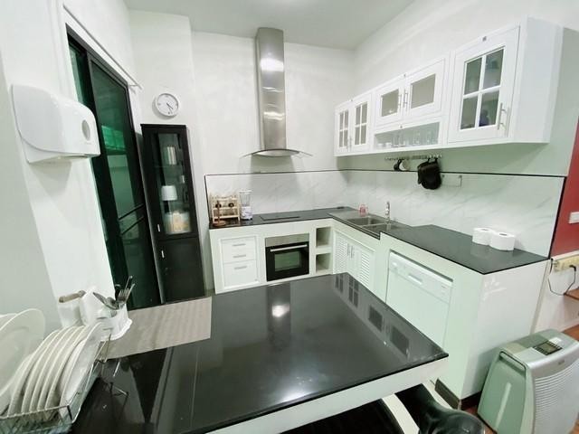 ให้เช่าทาวน์โฮม 3 ชั้น 31 ตร.ว. เล่นระดับ 5 ระดับ ซ.ลาดพร้าว 41 แยก 6-9