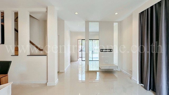 ลดราคาด่วน บ้านแฝด ธนาฮาบิแทต ราชพฤกษ์ - สิรินธร ใกล้เซ็นทรัล เวสต์วิลล์