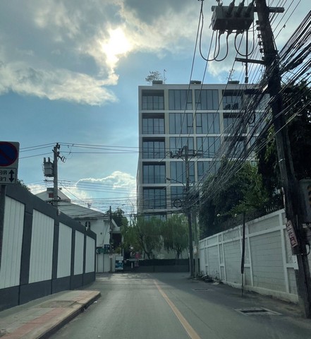 ที่ดิน ที่ดิน สุขุมวิท 49 ทองหล่อ 25 ราคาดีๆ