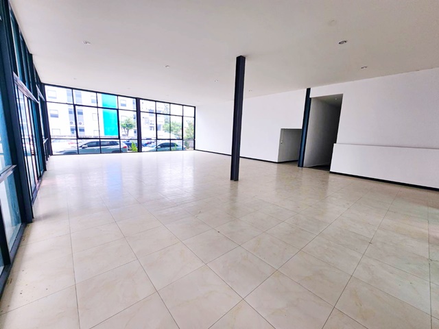 บิ๊กซี ชลบุรี 1กม. อาคารสำนักงาน ชั้นเดียว 505ตร.ม. เกือบ 1 ไร่ 20-30จอดรถ เซ็นทรัล ชลบุรี 1.2กม. ตึกคอม 2กม ติดถนนสุขุมวิท ห้วยกะปิ