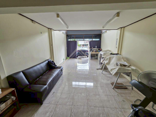 อาคารพาณิชย์ 4.5 ชั้น ซอย งามวงศ์วาน 28 บางเขน