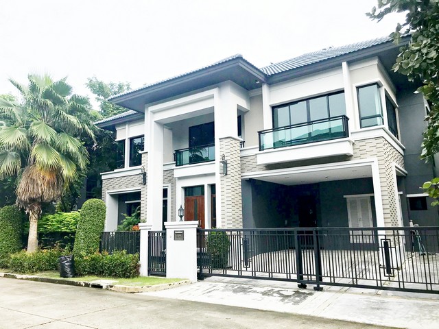 บ้านเดี่ยว 2 ชั้น โครงการ หมู่บ้านแกรนด์บางกอกบูเลอวาร์ด สาทร – กัลปพฤกษ์ ขายถูกสุุด