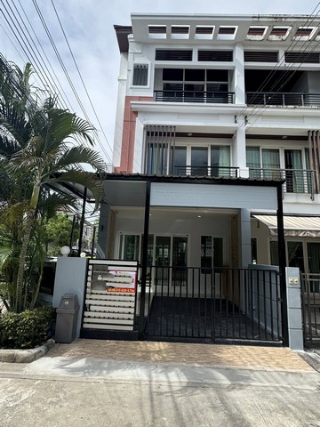 HR2809ให้เช่าทาวน์เฮ้าส์ 3 ชั้น บ้านกลางเมือง เออร์บาเนี่ยน พระราม 9-ลาดพร้าว ซอยลาดพร้าว 84 ใกล้ MRTลาดพร้าว 