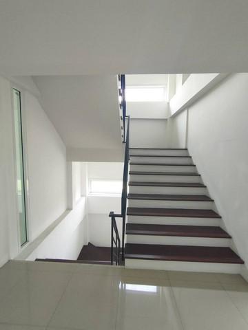 ให้เช่าโฮมออฟฟิต 4 ชั้น 300 ตร.ม. ย่านรามอินทรา ใกล้แฟชั่นไอแลนส์ ( จดทะเบียนบริษัทได้ )