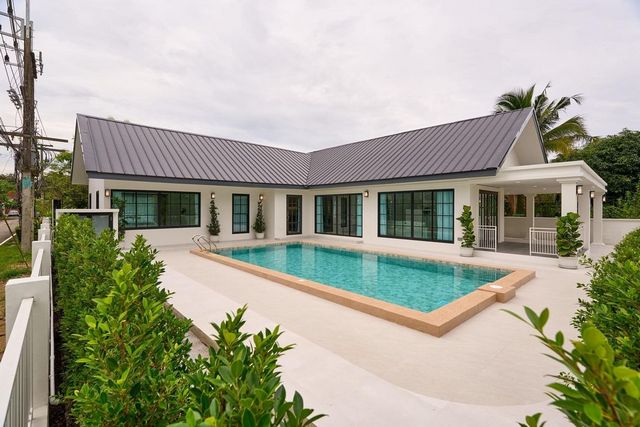 Pool villa 7.9 ล้าน พร้อมผู้เช่า แม่ริม บ้านสวย พร้อมเฟอร์นิเจอร์ครบครัน ทำเลดี น้ำไม่ม่วม เข้าเมือง สะดวกสบาย
