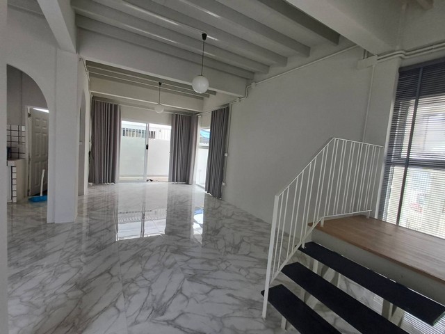 ให้เช่าบ้านเดี่ยว2ชั้นหลังมุมย่านสุทธิสาร ห้วยขวาง ใกล้ MRTสุทธิสาร 750 เมตร