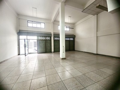 ตึกแถว 2.5 ชั้น รีโนเวทใหม่ หมู่บ้านศรีทอง2 บางปะอิน ทำเลศักยภาพ ใกล้นิคมฯ ถนนสายเอเชียและสิ่งอำนวยความสะดวกครบ แหล่งทำเลทองที่หาคู่แข่งยาก