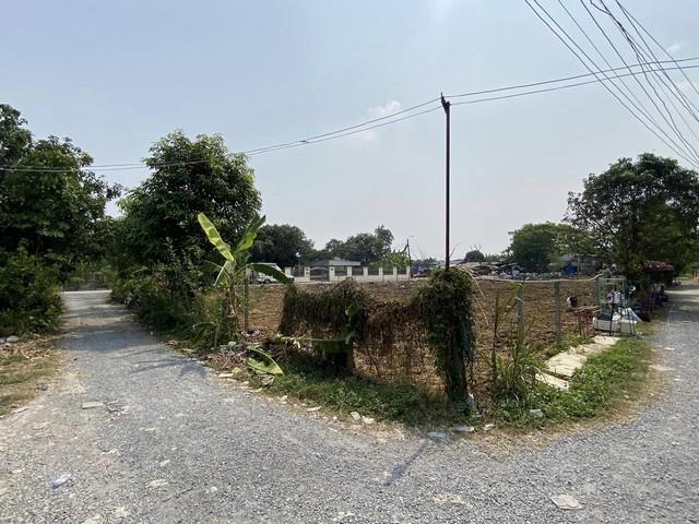 P1143 ขายที่ดิน เนื้อที่ 1 ไร่ 40 ตรว ซอยรามอินทรา 42 นวลจันทร์ แปลงใหญ่หัวมุมติดถนนซอย ปากซอยติด MRT รามอินทรา กม.6