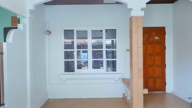 สะพาน 99 MRT บางซ่อน 1.1 กม.ให้เช่าทาวน์เฮ้าส์ 2 ชั้น 25 ตร.ว. 200 ตร.ม. ม.เซ็นจอห์น 2.2 กม..แยกประชาชื่น