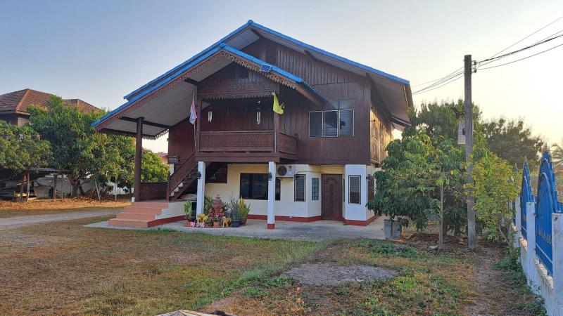 ขายบ้านพร้อมที่ดิน ติดถนนใหญ่ 4 เลน ทำเลทอง อำเภอเมือง จังหวัดเชียงราย