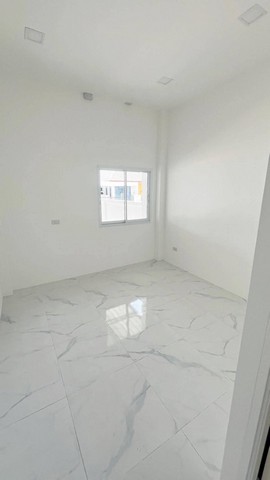 ขายใหม่บ้านแฝดหนองหงษ์ โครงการบ้านแฝด หนองหงษ์  ชลบุรี ทำเลดี ใกล้นิคมอมตะนครเฟส 9,10 8