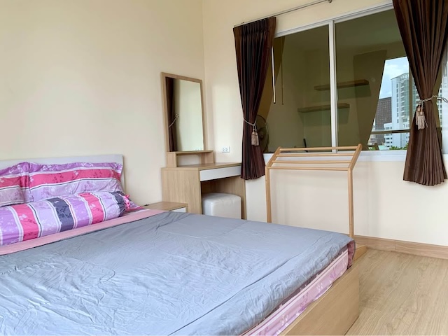 Life Sukhumvit 65 clean convenient peaceful 7th floor BTS Ekkamai