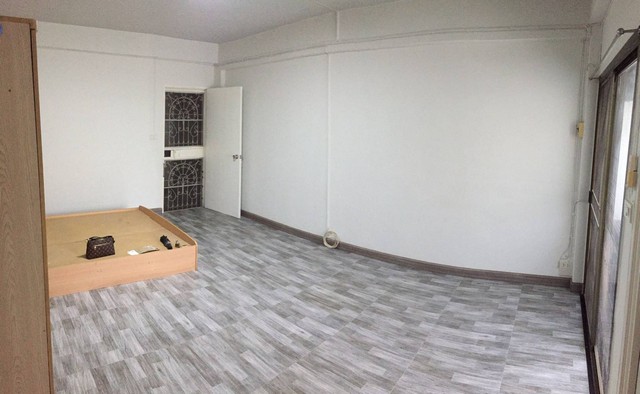 ขายคอนโด DC Tower อาคาร B ชั้น 8 ซอยลาดพร้าว 112 ราคาถูก 599,000 บาท