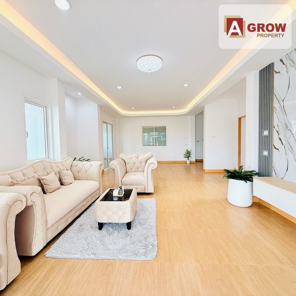 หมู่บ้านนนทวีวิลล์ 7 ถนนสกุลดี หลังมุม ทำเลสวย ตกแต่งครบ พร้อมเข้าอยู่