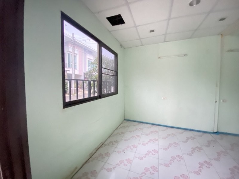 ขายทาวน์เฮ้าส์มือสอง อำเภอคลองสามวา กรุงเทพมหานคร  โครงการ เบล็ส วิลล์ รามอินทรา 117