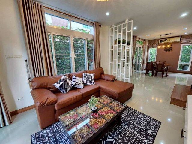 ขายพร้อมผู้เช่า 3.3 ล้าน สันผีเสื้อ อ.เมือง บ้านเดี่ยว 2 ชั้น ตกแต่งครบ ใกล้เมือง #เหมาะสำหรับนักลงทุน #ขายพร้อมผู้เช่า (สัญญาหมด ส.ค. 2569)