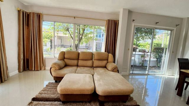 ให้เช่า 30,000 บาท/เดือน #โซนท่าศาลา #บ้านสไตล์โมเดิร์น 2 ชั้น #บ้านหลังหัวมุม เฟอร์นิเจอร์+เครื่องใช้ไฟฟ้าครบ พร้อมอยู่ ไม่รับสัตว์เลี้ยง