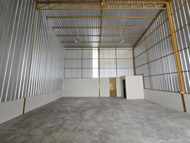 ให้เช่าโกดัง พื้นที่ 200 ตร.ม. ย่านพระราม 5 บางกรวย นนทบุรี ใกล้โฮมโปรราชพฤกษ์