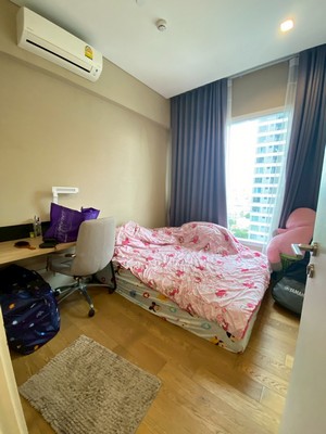 คอนโดหรูใจกลางห้าแยกลาดพร้าว โครงการเดอะเซนต์ เรสซิเดนเซส  โครงการติด ม. เซนต์จอนห์ ริมถนนวิภาดีรังสิต ใกล้ห้าแยกลาดพร้าว 