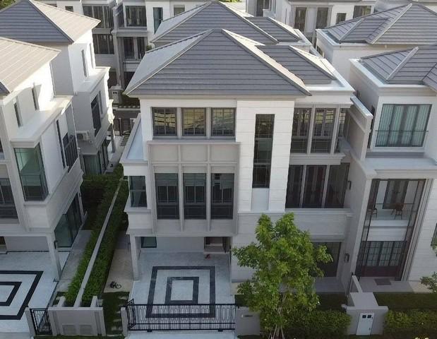 BH3721 ให้เช่าบ้านแฝด 3 ชั้น โครงการ THE SONNE ศรีนครินทร์–บางนา (220 ตร.ม. 4 ห้องนอน) ซ.เฉลิมพระเกียรติ ร.9 ซ.28 แยก 14-2