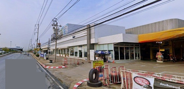 ถ.กาญจนาภิเษก ตลาดแยกทศกัณฑ์ 1.9กม. 505ตร.วา. 2005ตร.ม.  เดอะมอลล์บางแค 2.3 กม. โชว์รูมรถยนต์ ขนาดใหญ่ พร้อมโรงซ่อม MRT หลักสอง 2.5 กม.  