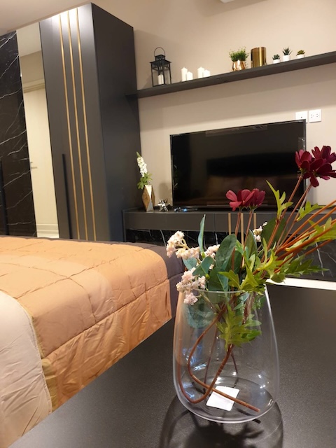 Life One Wireless beautiful view safe peaceful 7th floor BTS Ploenchit