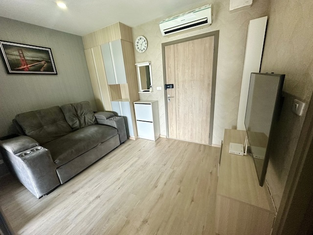 Ideo O2 private comfortable peaceful 8th floor BTS Bang Na