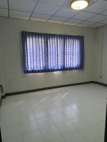 ให้เช่าทาวโฮม 3 ชั้น 197 ตร.ม. 3 ห้องนอน นวลจันทร์-รามอินทรา ใกล้แฟชั่นไอซ์แลนด์