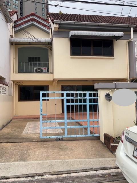 ให้เช่าทาวน์โฮม 2 ชั้น 24 ตร.ว. หมู่บ้านมณียาวิลล์ สุขุมวิท 101-1 ใกล้ BTS ปุณณวิถี , อุดมสุข