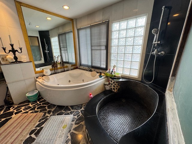 โอกาสทองในการครอบครองบ้านทำเลใจกลางสุขุมวิท! บ้านเอกมัย 22 ที่ตอบโจทย์ทั้งอยู่อาศัยและทำธุรกิจ