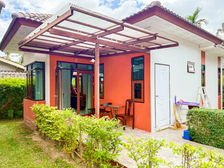 บ้านพร้อมอยู่ เดินทางสะดวก ใจกลางละไม  ทำเลดี หิ้วกระเป๋าเข้าอยู่ได้เลย 2นอน 1น้ำ สระว่ายน้ำส่วนกลาง ที่พักให้เช่า วิลล่าสมุย 