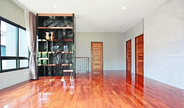 รหัสC6886 ให้เช่าบ้านเดี่ยว 2ชั้น โครงการแกรนด์บางกอก บูเลอวาร์ด สาทร ถนนกัลปพฤกษ์ บ้านตกแต่งสวยพร้อมอยู่