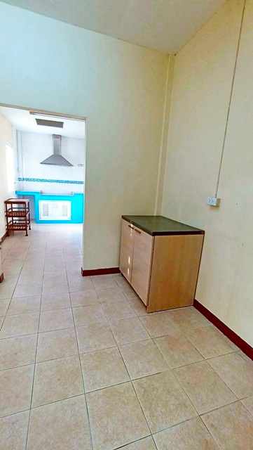 โฮมโปร ให้เช่าบ้านทาวน์เฮาส์ 2 ชั้น หลังใหญ่ 22ตร.วา.เพชรเกษม77 162ตร.ม. เพชรเกษม 1.2 กม. 3 นอน หนองแขม รร.เลิศหล้านานาชาติ 600 ม.