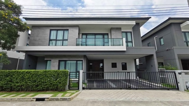 The city bangna ใกล้ห้างเมกา บางนา  พื้นที่ 313 ตรม.อยู่โซนเงียบสงบ ใกล้สโมสรและสนามเด็กเล่น พร้อมอยู่ทันที 