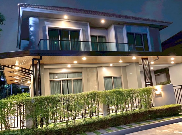 บ้านเดี่ยว2ชั้นให้เช่า 51ตรว.วิวสระว่ายน้ำ ทิศใต้ หลังมุม ถนน กาญจนาภิเษก-พระราม9