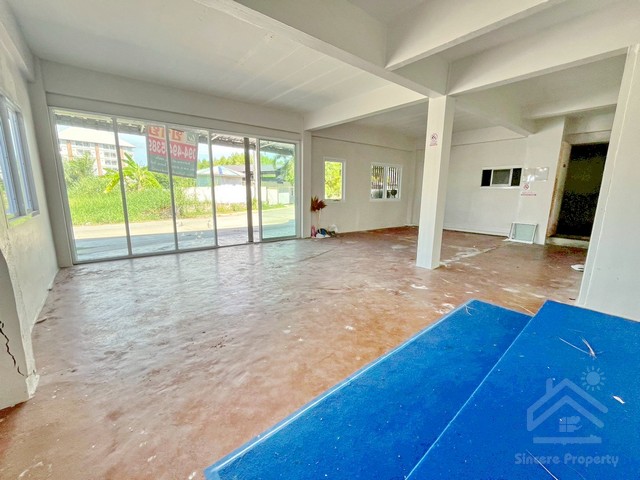 ขายตึกริมถนน บางพระ ศรีราชา ชลบุรี เหมาะค้าขาย ร้านอาหาร หรือร้านสะดวกซื้อ