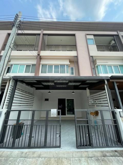 P1157 ให้เช่า ทาวน์โฮม โครงการ เดอะริคโค้ ทาวน์ วัชรพล The Ricco Town Watcharapol ใกล้ตลาดถนอมมิตร ถนนร่วมมิตรพัฒนา ห้าแยกวัชรพล