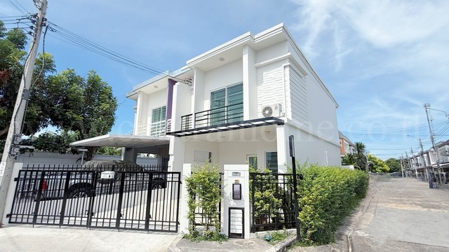 ลดราคาด่วน ทาวน์โฮม พฤกษาทาวน์ เน็กซ์ ติวานนท์ - พระราม 5 หลังมุม 