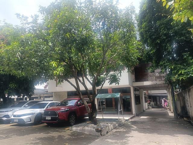 BH3726 ให้เช่าบ้านเดี่ยว 2 ชั้น 120 ตรว. 4 ห้องนอน สุรวงศ์ เขตบางรัก ใกล้สถานทูตรัสเซีย