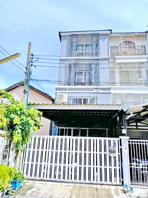 BTSปุณณวิถี อุดมสุข 600ม. ตกแต่งพร้อมเฟอร์ฯ.4 น้ำ วชิรธรรมสาธิต คลาวด์ อีเลฟเว่น 753ม.ให้เช่าทาวน์โฮม 4 ชั้น 26ตร.วา. 406ตร.ม.4 นอน 