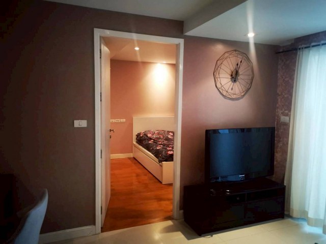 ขายคอนโด ขนาด 40.44 ตรม. เลอ นิส เอกมัย Le Nice Ekamai พร้อมผู้เช่า  Low rise ใกล้บีทีเอส เอกมัย ไม่มีผลกระทบจากแผ่นดินไหว เขตวัฒนา กรุงเทพ