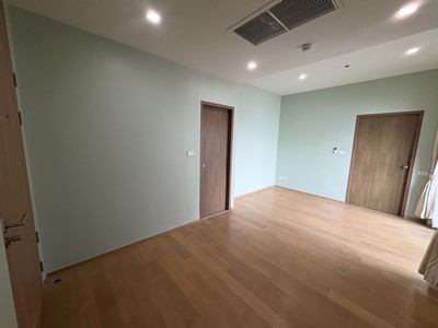 ห้องมุม สภาพใหม่ ราคาดี ! ขายคอนโดโนเบิล รีเวนต์ 40.85 ตร.ม ชั้น 9 ใกล้ BTS พญาไท , Airport Link พญาไท 200 ม. ใกล้เซ็นทรัลเวิลด์