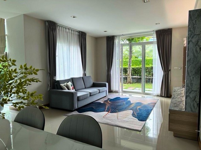 ขายบ้านเดี่ยว 2 ชั้น วรารมย์ พรีเมี่ยม วัชรพล-จตุโชติ ขนาด 121 ตร.วา หลังมุม สภาพใหม่