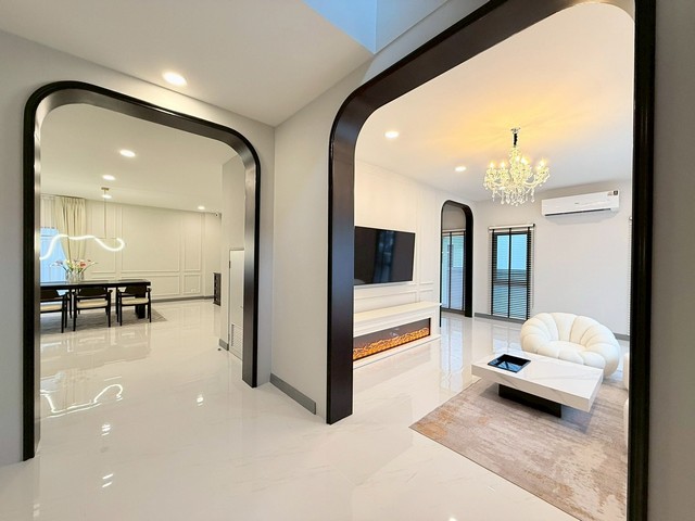 LVPU53249 ให้เช่าบ้าน The City Bangna แบบบ้าน Emerald บ้านหันหน้าทิศใต้ ไม่มีสายไฟหน้าบ้าน บ้านใกล้ทางเดินไปคลับเฮ้าส์ สะดวกมาก