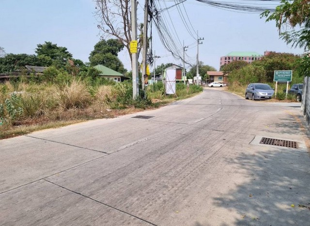 ขายที่ดิหนองไม้แดง ชลบุรี ทำเลทอง การเดินทางสะดวก ใกล้แหล่งชุมชน FP-L01228