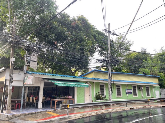 ให้เช่า ที่ดินแปลง ติดถนน ซอยสุขุมวิท 39 เนื้อที่ 49 ตร.ว.ทำเลหายาก ใจกลางพร้อมพงษ์ เหมาะสำหรับสร้างบ้านพัก ร้านอาหาร Café เขตวัฒนา กรุงเทพฯ