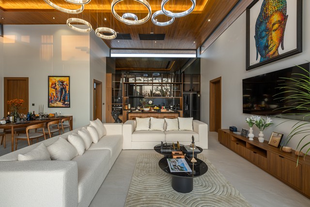 For Sales : Cherngtalay, Luxury Pool Villa, 3 Bedrooms 5 Bathrooms