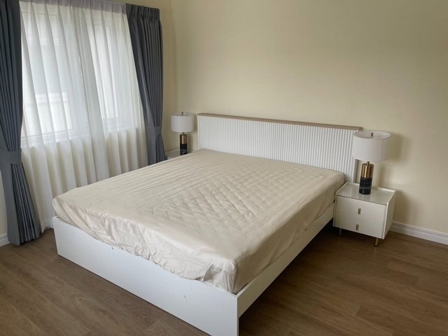 ให้เช่าบ้านเดี่ยว 2ชั้น หมู่บ้านมัณฑนา​ บางนา กม.13  เดินทางสะดวกใกล้ทางด่วนบรูพาวิถี, ถนนเส้น main บางนา-ตราด