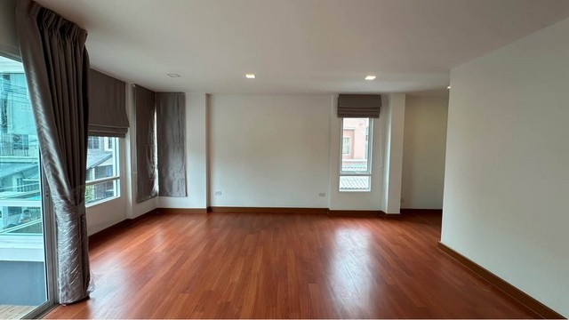 ให้เช่าทาวโฮมหลังมุม 3ชั้น  ซอย อ่อนนุช 46 – ศรีนครินทร์ 36ใกล้ MRT ศรีนครินทร์ 38 เหมาะทำโฮมออฟฟิศ หรือพักอาศัย